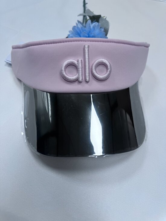 NWT ☀️ Alo Yoga Airlift Solar Visor Vintage Pink ? Tennis Golf Sun Visor main image 7